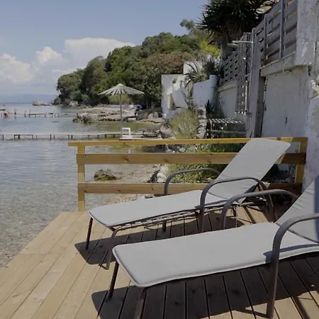 Prázdninový dům Paul Seafront House Mesongí