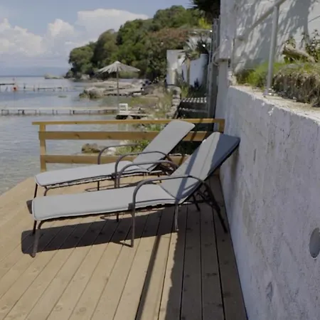 Paul Seafront House *