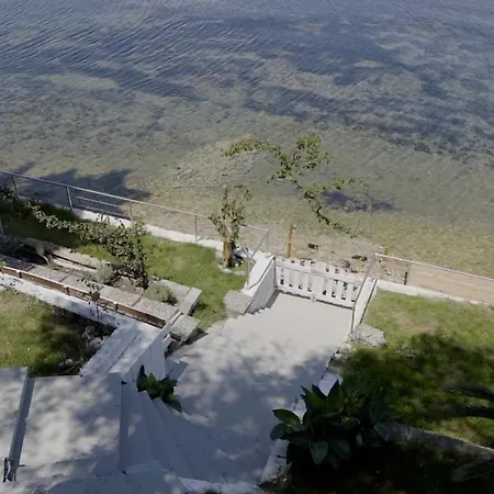 Prázdninový dům Paul Seafront House