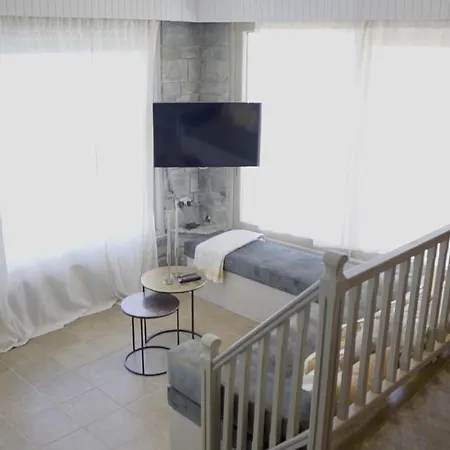 Paul Seafront House Prázdninový dům Mesongí